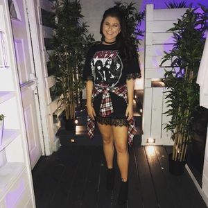 Meet your Posher, Leila